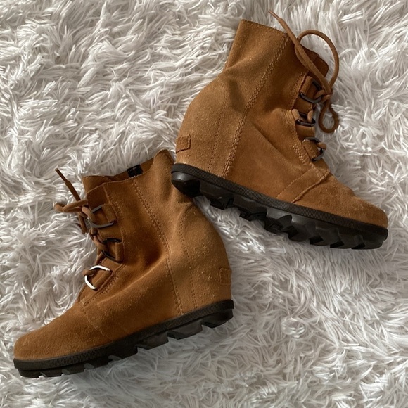 Sorel Joan of arc ll raw leather wedge boots - Picture 2 of 10